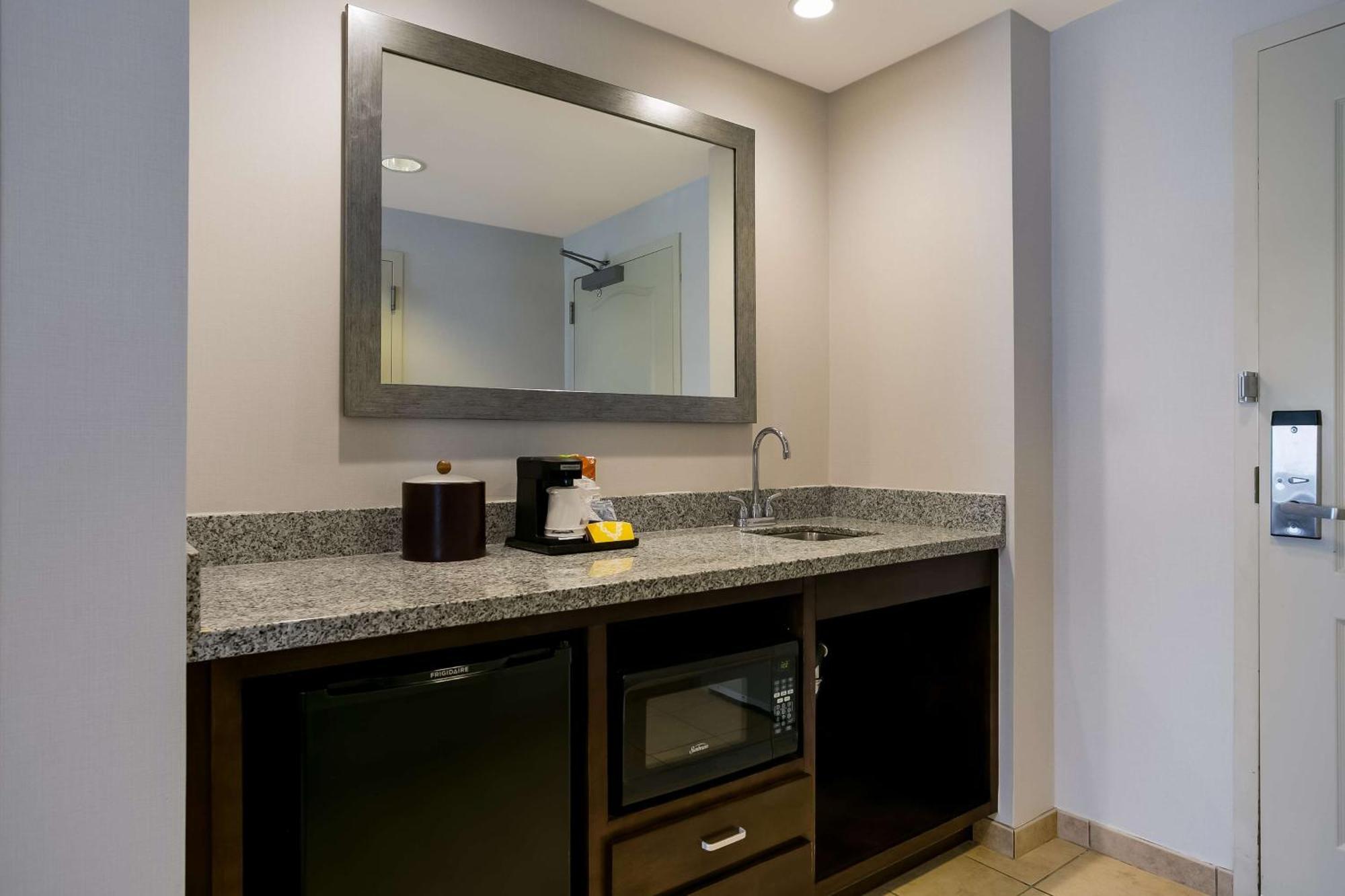 Hampton Inn & Suites Wilmington Christiana Newark Luaran gambar